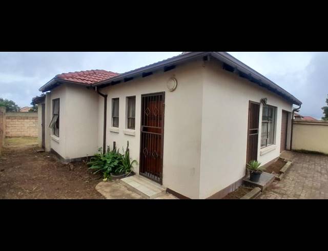 3 BEDROOM HOUSE FOR SALE IN GOUDRAND